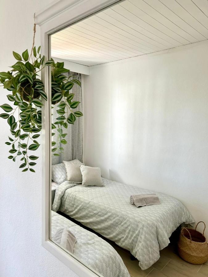 Menorca Chic Apartment Near Beach & Harbour Cala' en Bosch Bagian luar foto