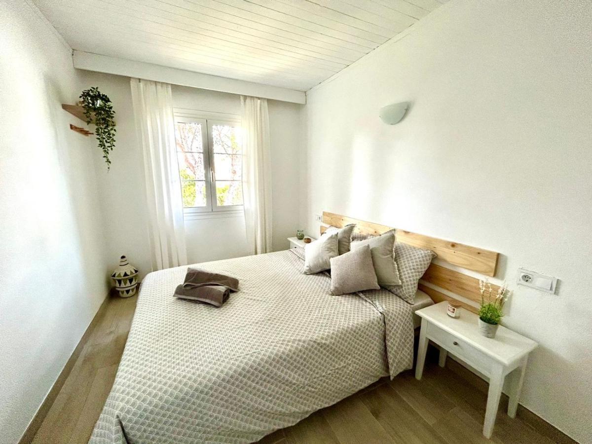 Menorca Chic Apartment Near Beach & Harbour Cala' en Bosch Bagian luar foto