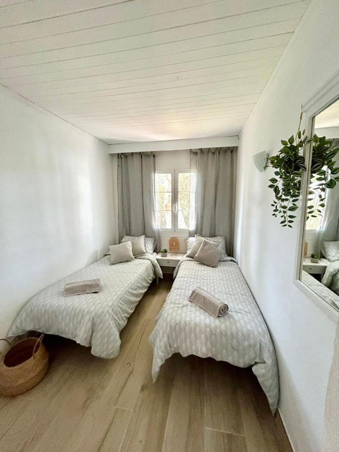Menorca Chic Apartment Near Beach & Harbour Cala' en Bosch Bagian luar foto