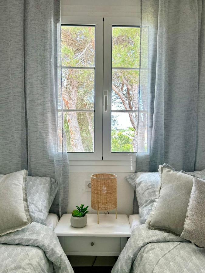 Menorca Chic Apartment Near Beach & Harbour Cala' en Bosch Bagian luar foto