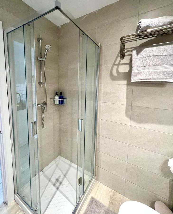 Menorca Chic Apartment Near Beach & Harbour Cala' en Bosch Bagian luar foto